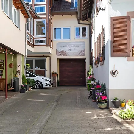 Fliegerhorst Apartment *